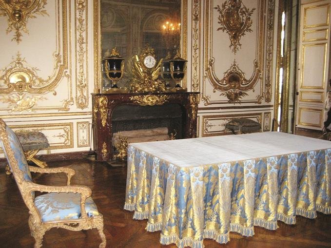 No momento, você está visualizando Sala de Conselho de Luís XV no castelo de Fontainebleau